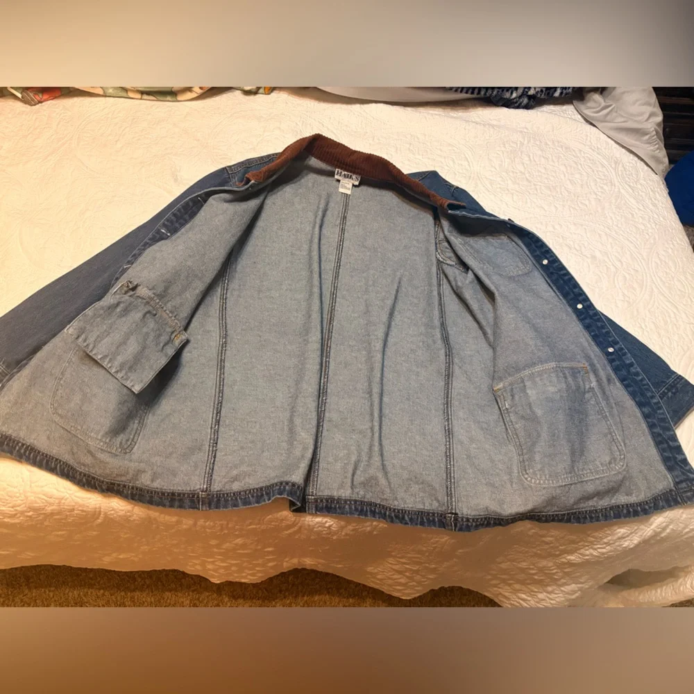 Vintage Haik’s Denim Barn Jacket with Star Button Detail - Picture 6 of 9